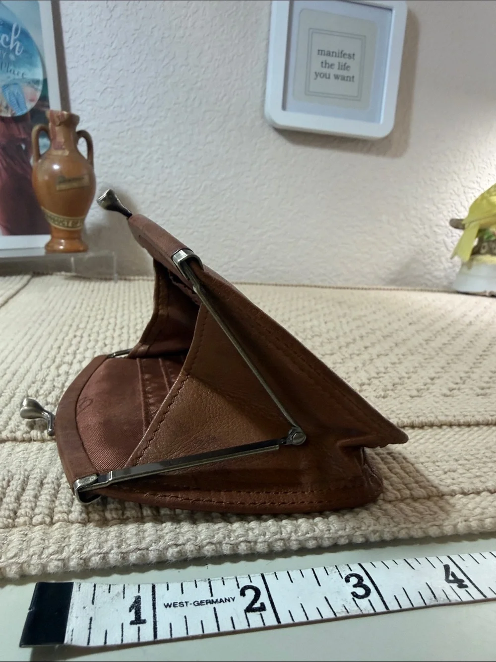 Vintage Fossil Brown Leather Kiss-Lock Coin Purse Card Holder